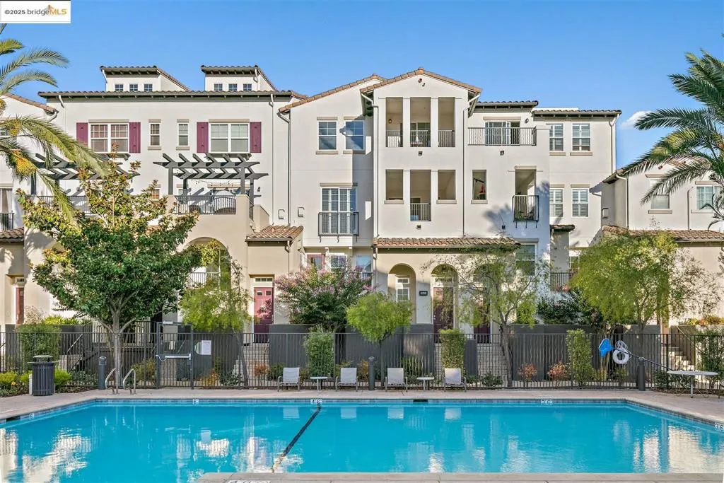 4153 Clarinbridge Cir, Dublin, California 94568 home-pic-37